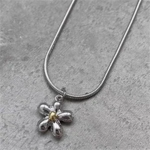 Mon collier femme pendentif fleur