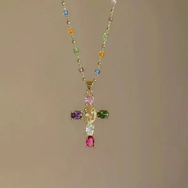 collier croix multicolores