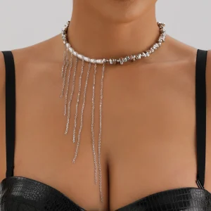 élégant collier versatile argenté
